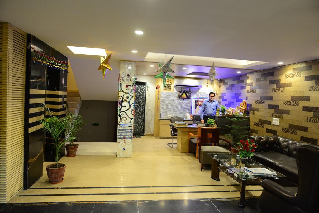 Hotel Cabana @ Pahar Ganj Neu-Delhi Exterior foto